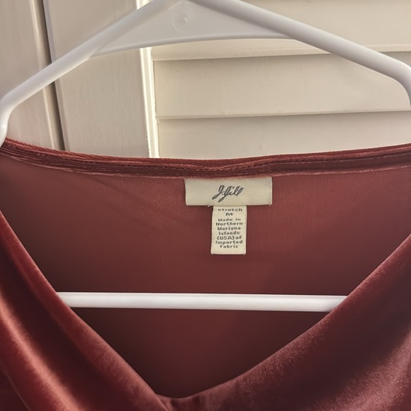 J. Jill Maroon Burgundy Velvet Cowl Neck Blouse Size Medium Stretch EUC - Picture 2 of 4